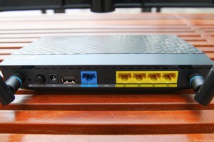 Asus RT-AC55UHP Back