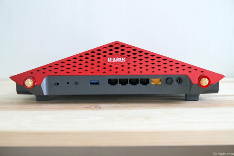 D-Link DIR-885L ports