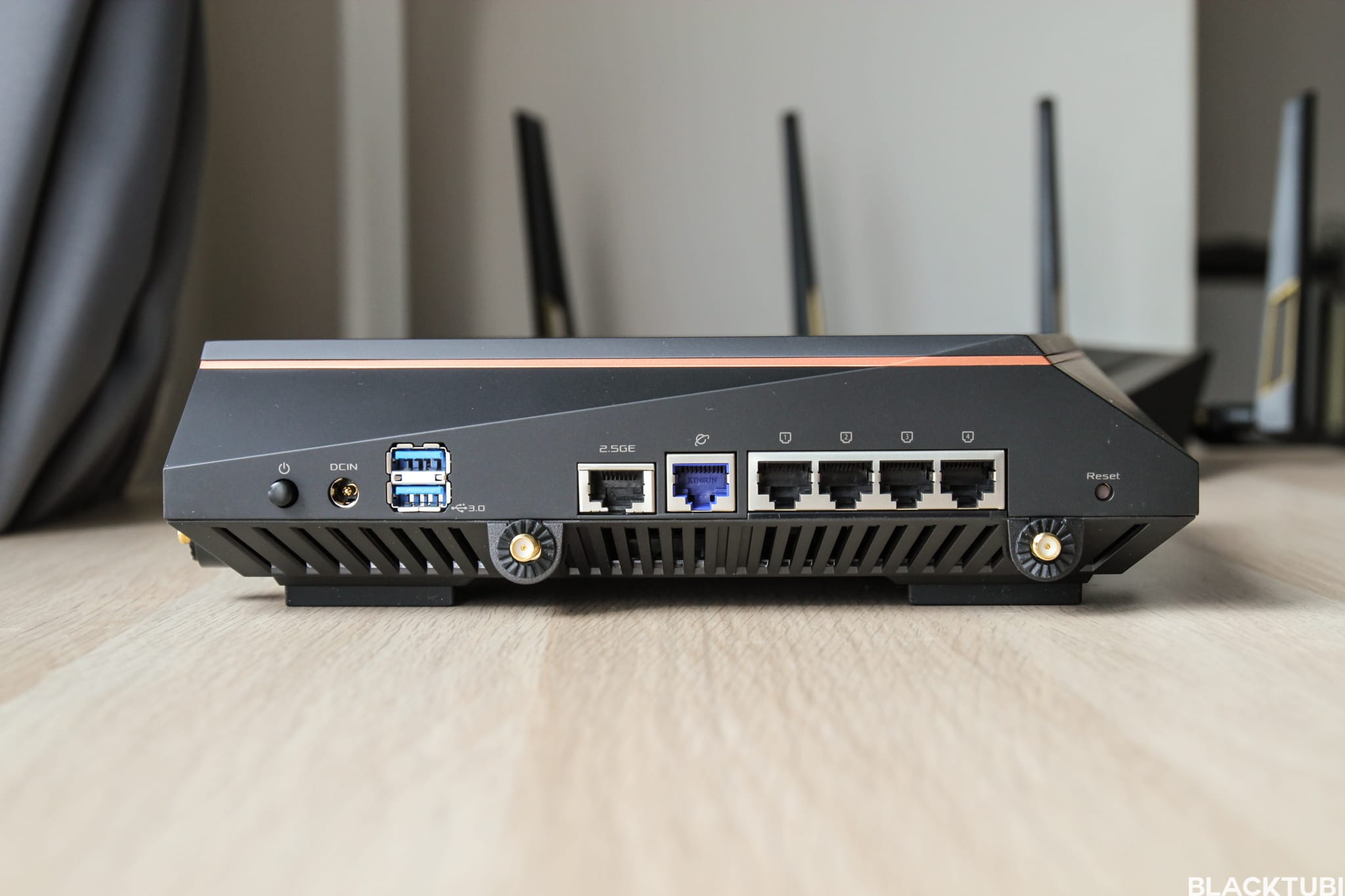 bacon Søgemaskine markedsføring læbe Asus ROG GT-AX11000 Review: The Best Gaming Router - Blacktubi