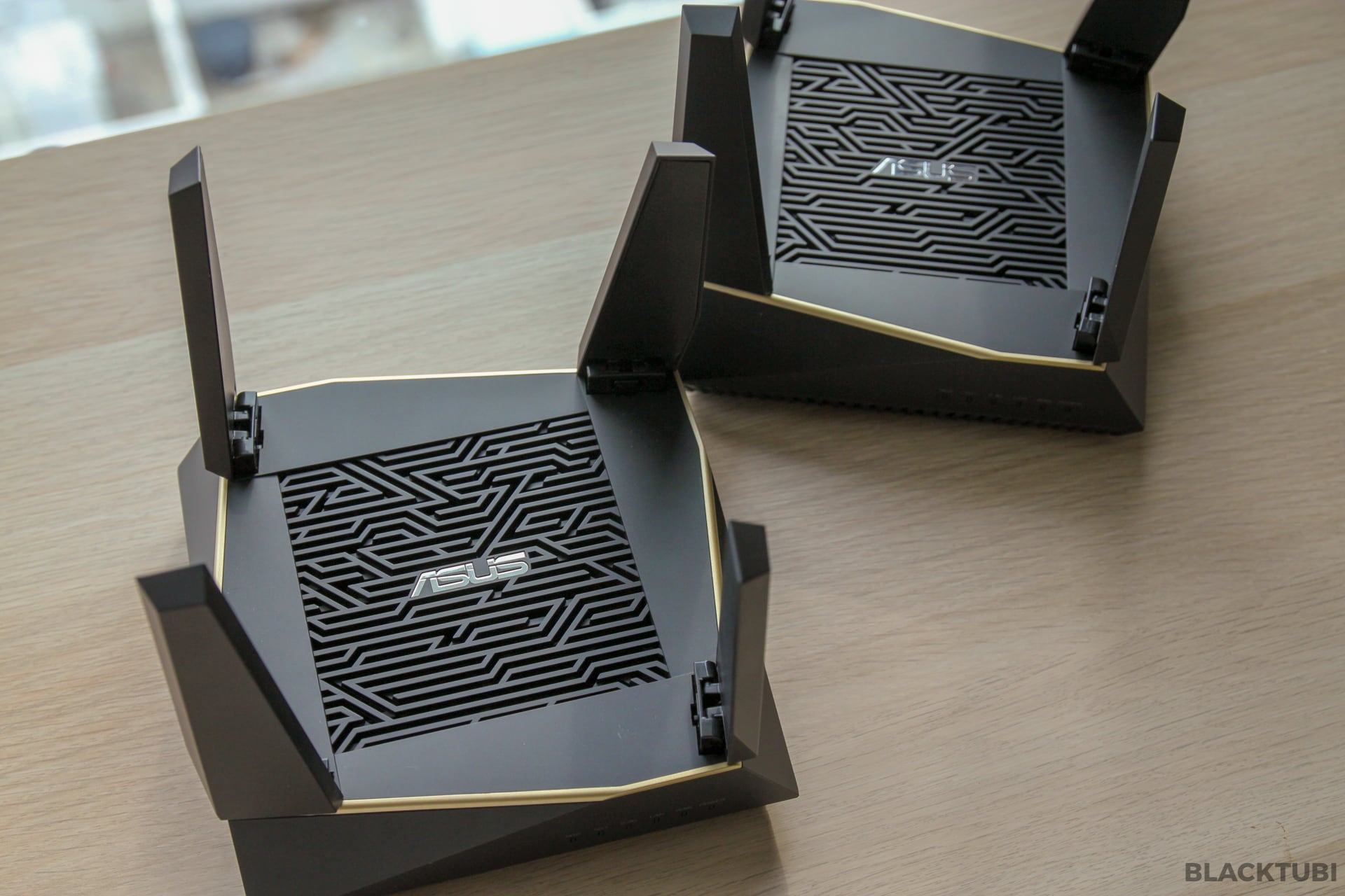 ASUS RT-AX92U Review: Wireless AX Mesh WiFi