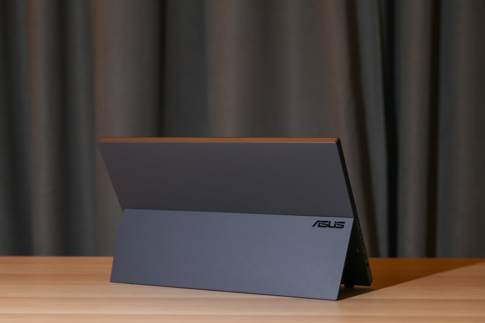 ASUS ZenScreen Ink MB14AHD Review - Portable Drawing Tablet