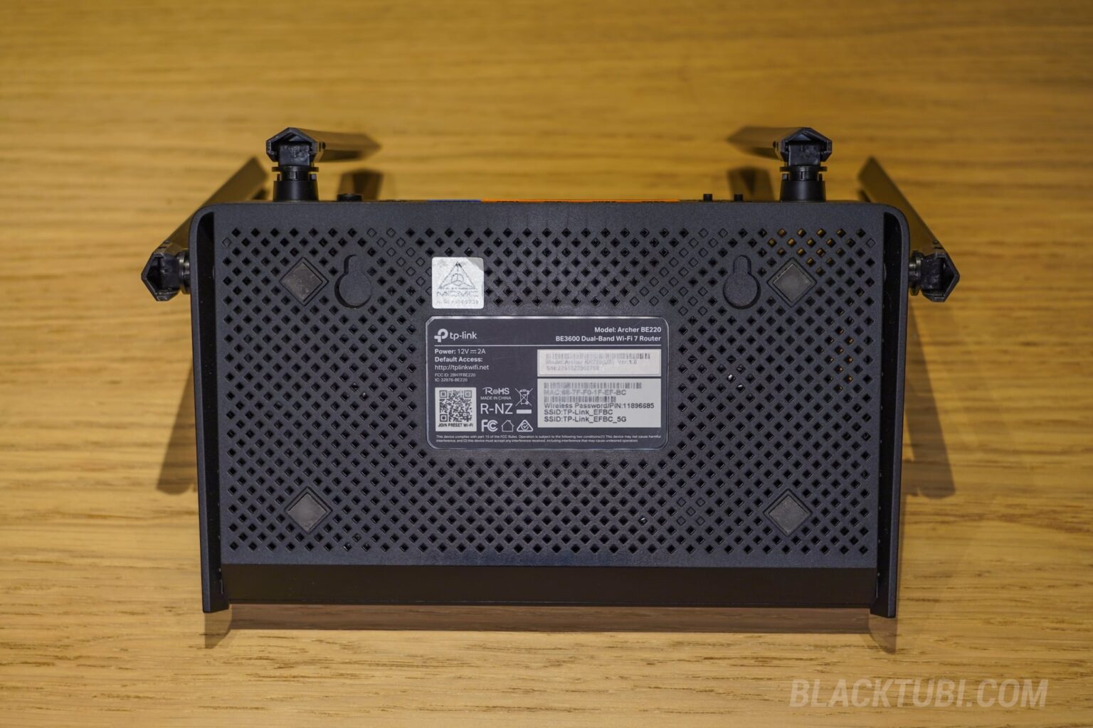 TP-Link Archer BE220 Review: Affordable Wi-Fi 7 BE3600