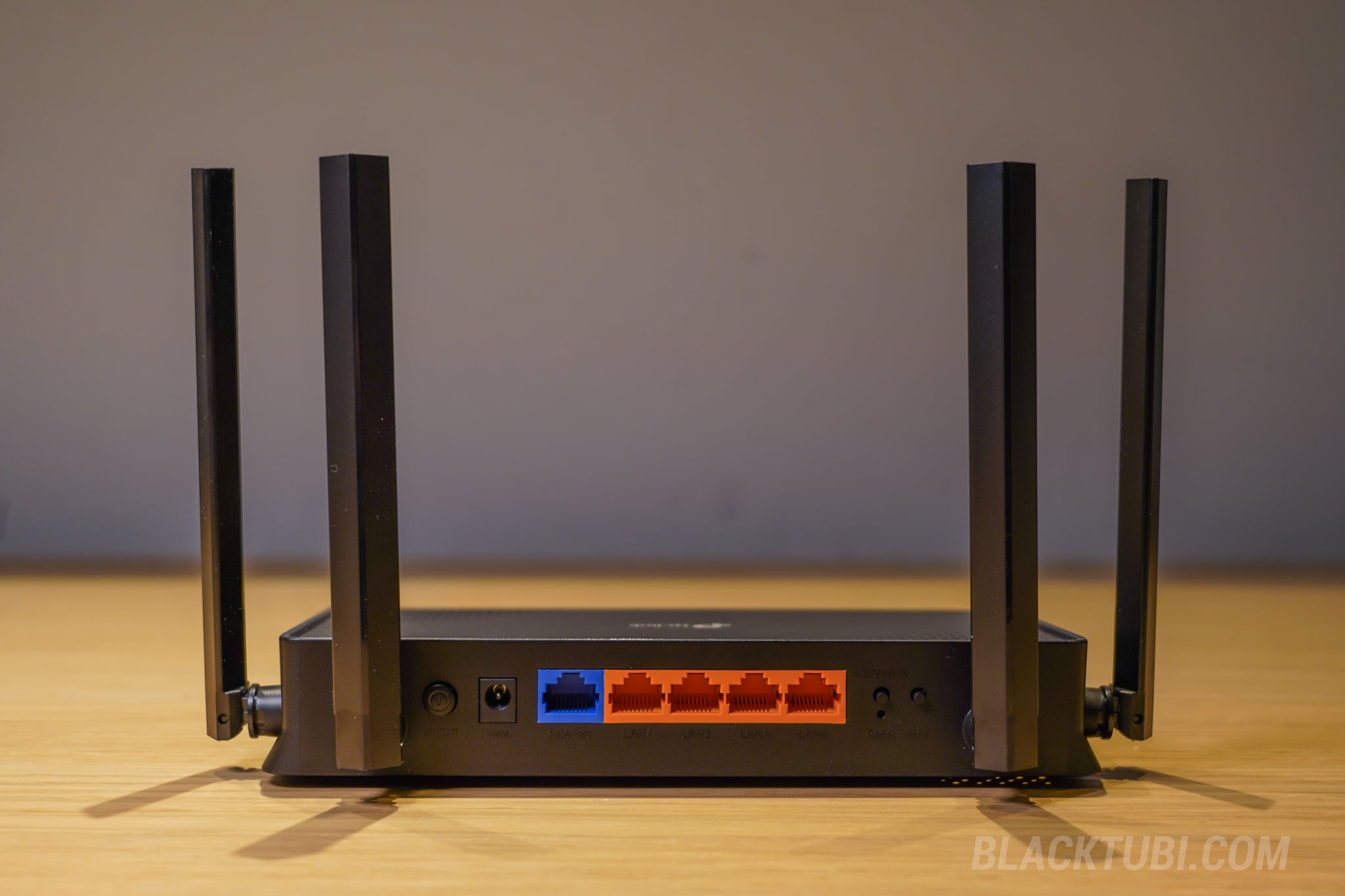 TP-Link Archer BE220 Review: Affordable Wi-Fi 7 BE3600
